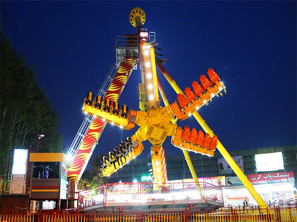 ستاره گردان شهربازی فضای باز